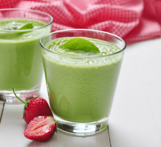 nutrijet strawberry banana and spinach smoothie recipe with nutrijet portable blender