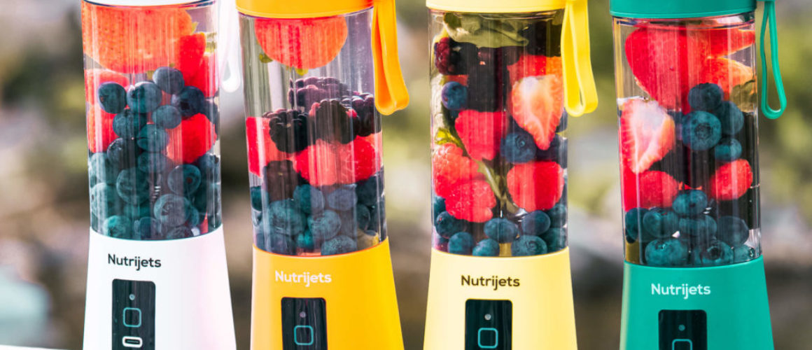 nutrijets portable blenders with fruits